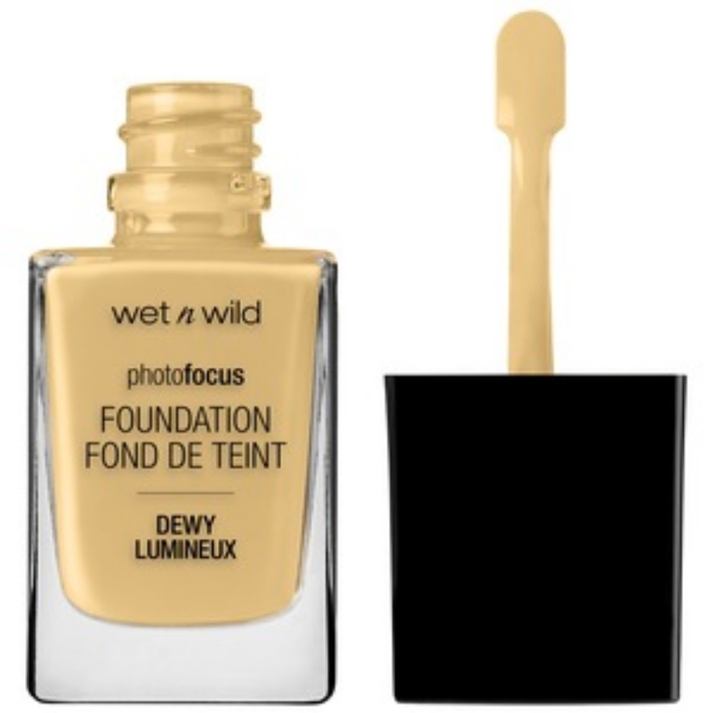 Wet n Wild Photo Focus Matte Foundation, Golden Beige